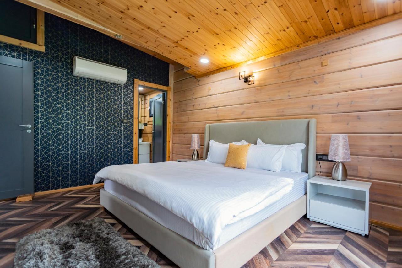Saffronstays Paradise Pines, Dehradun - Cliff Villa With Valley & Forest Views Ngoại thất bức ảnh
