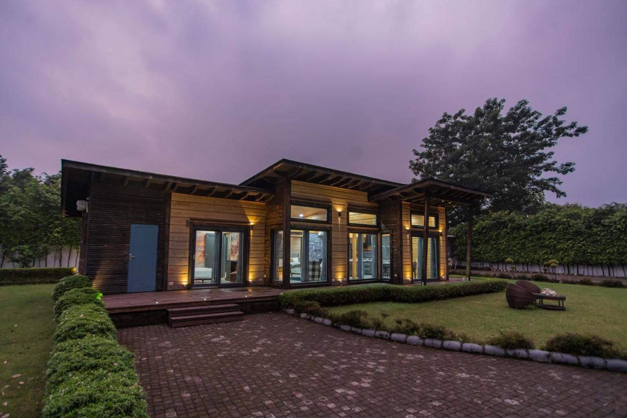 Saffronstays Paradise Pines, Dehradun - Cliff Villa With Valley & Forest Views Ngoại thất bức ảnh