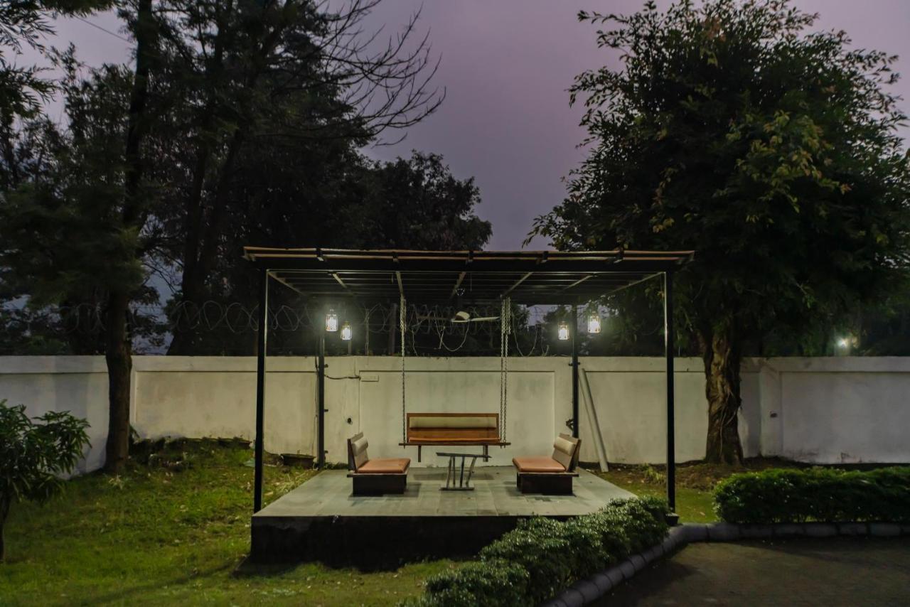 Saffronstays Paradise Pines, Dehradun - Cliff Villa With Valley & Forest Views Ngoại thất bức ảnh