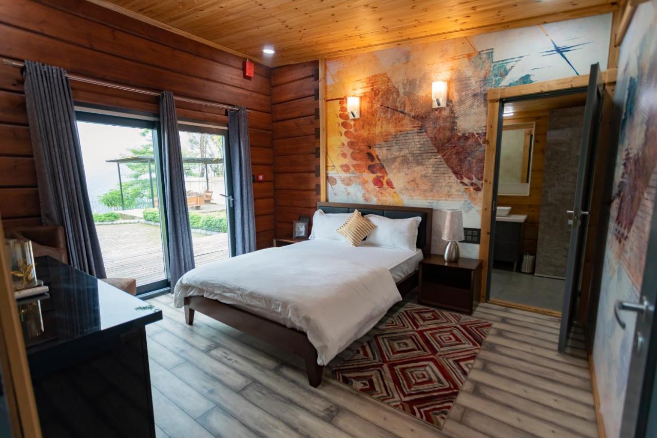 Saffronstays Paradise Pines, Dehradun - Cliff Villa With Valley & Forest Views Ngoại thất bức ảnh
