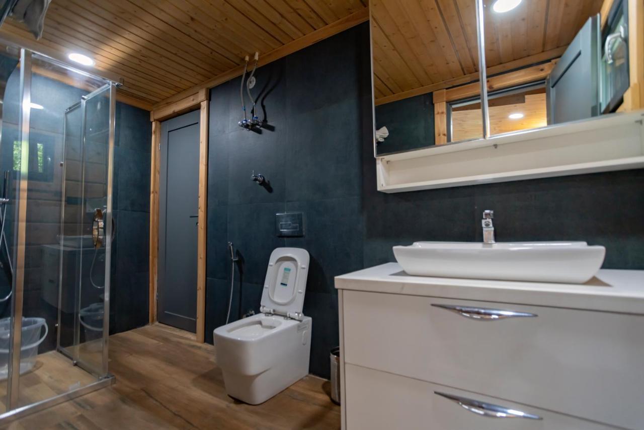 Saffronstays Paradise Pines, Dehradun - Cliff Villa With Valley & Forest Views Ngoại thất bức ảnh